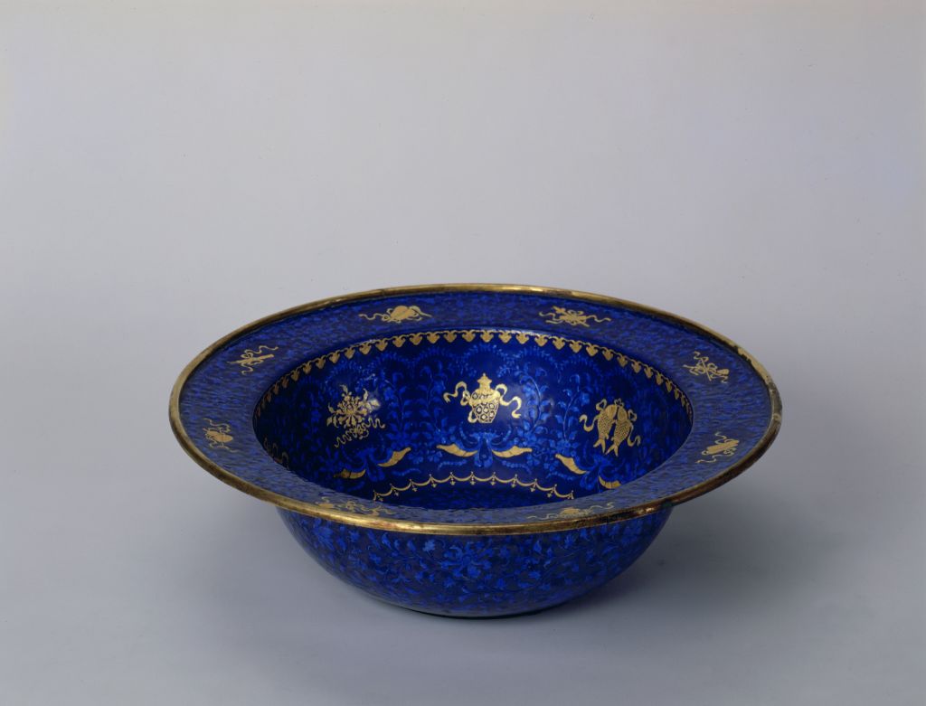 图片[1]-Transparent enamel basin with eight auspicious patterns-China Archive